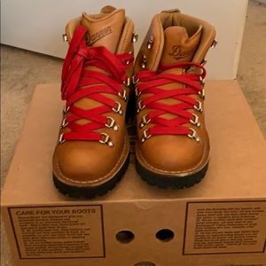 Danner women’s boots